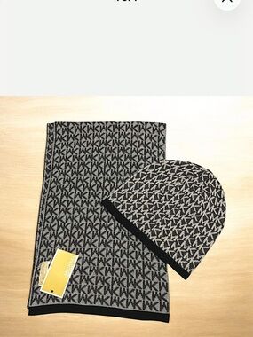 NEW Michael Michael Kors Black Grey Monogram Print Scarf and Hat Set Siz…